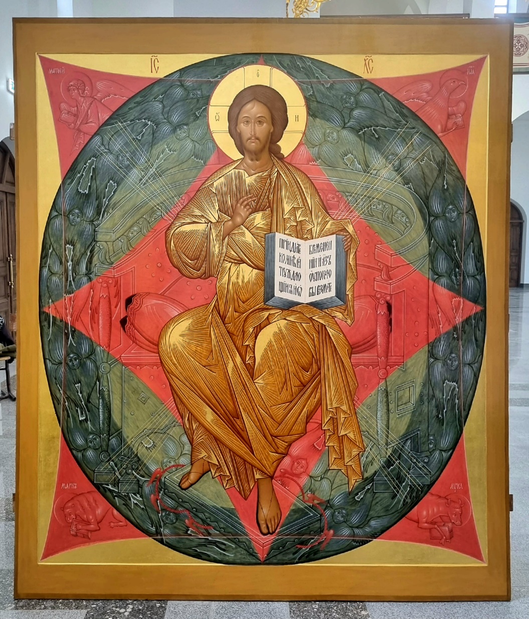 Иконостас Георгиевского храма в Зеленограде