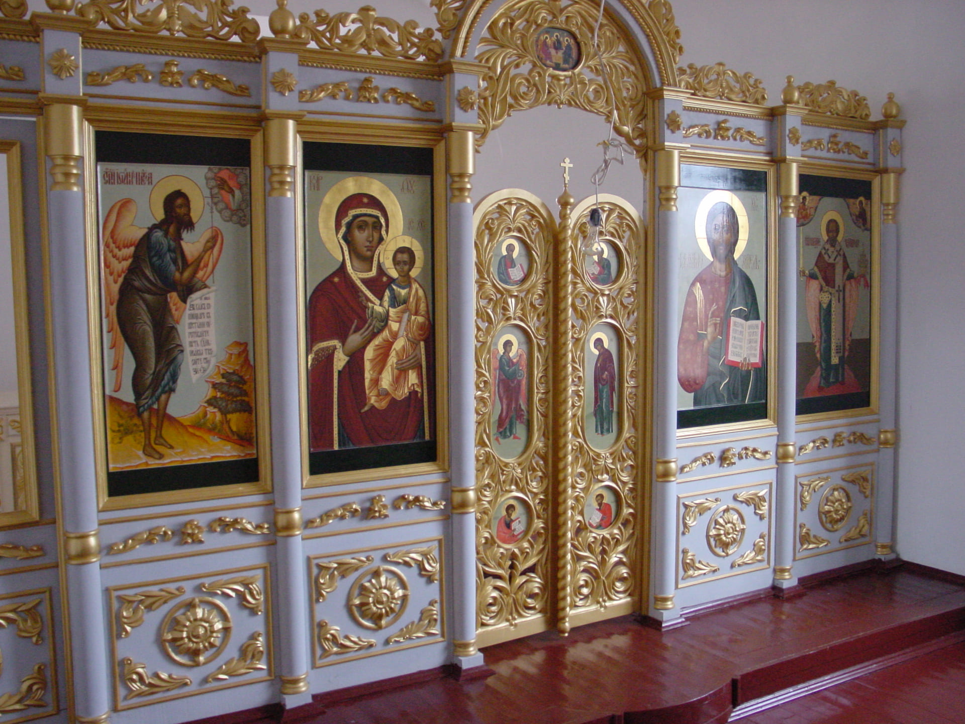 Иконостасы