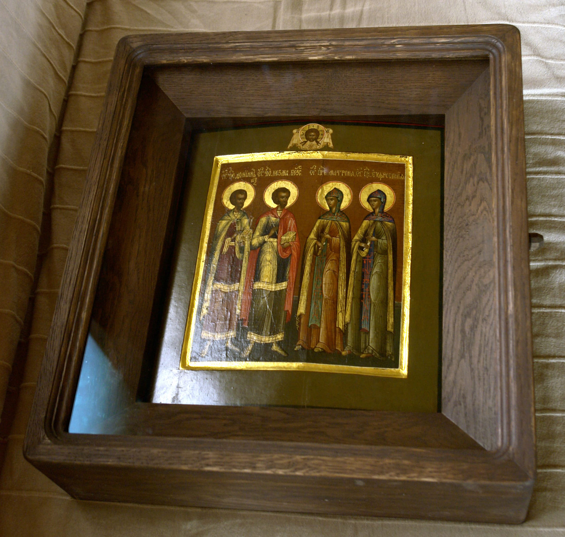 Киоты и резьба